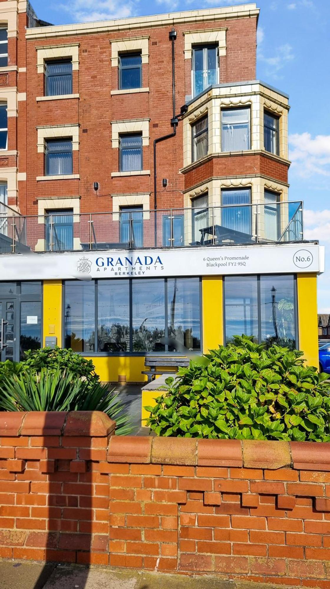 Granada Apartments Berkeley Blackpool Luaran gambar