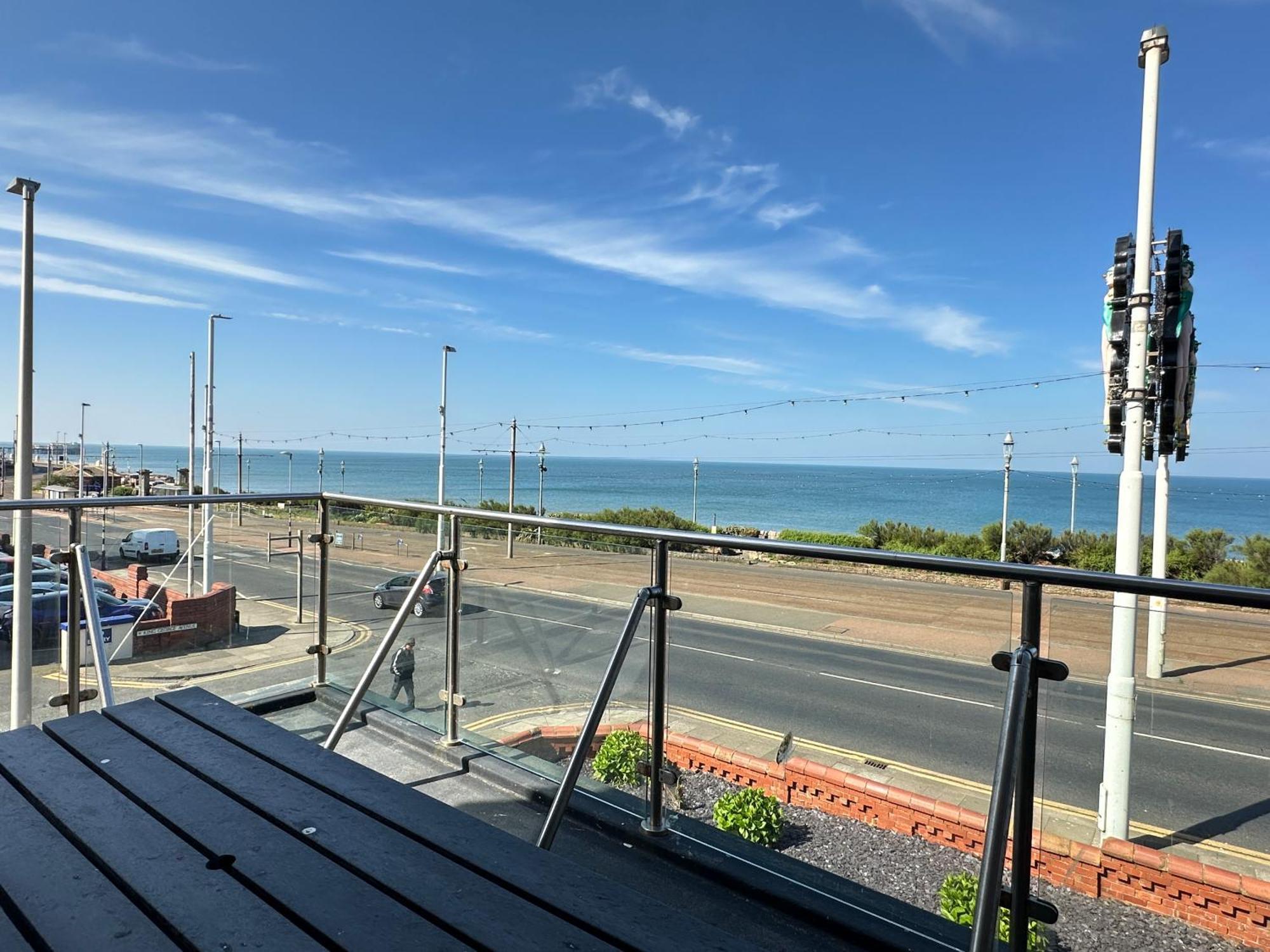Granada Apartments Berkeley Blackpool Luaran gambar